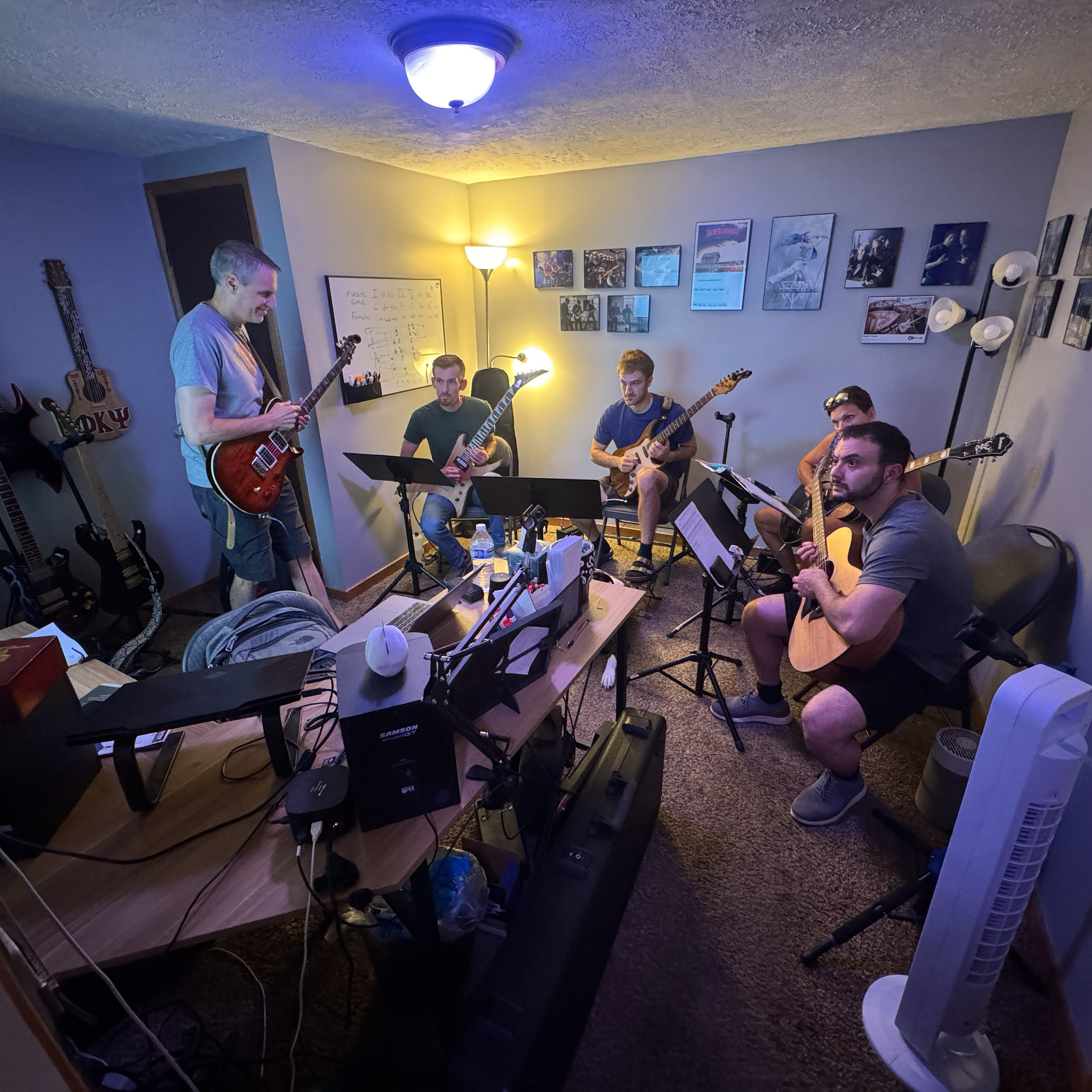 Guitar group lessons at Osterloh Guitar Academy